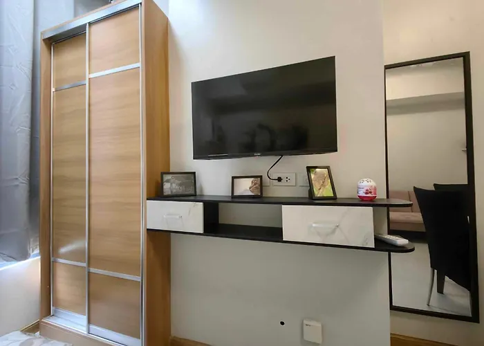 Brand New Urban Lights At Congressional Towne Center Tower 2!! Apartment